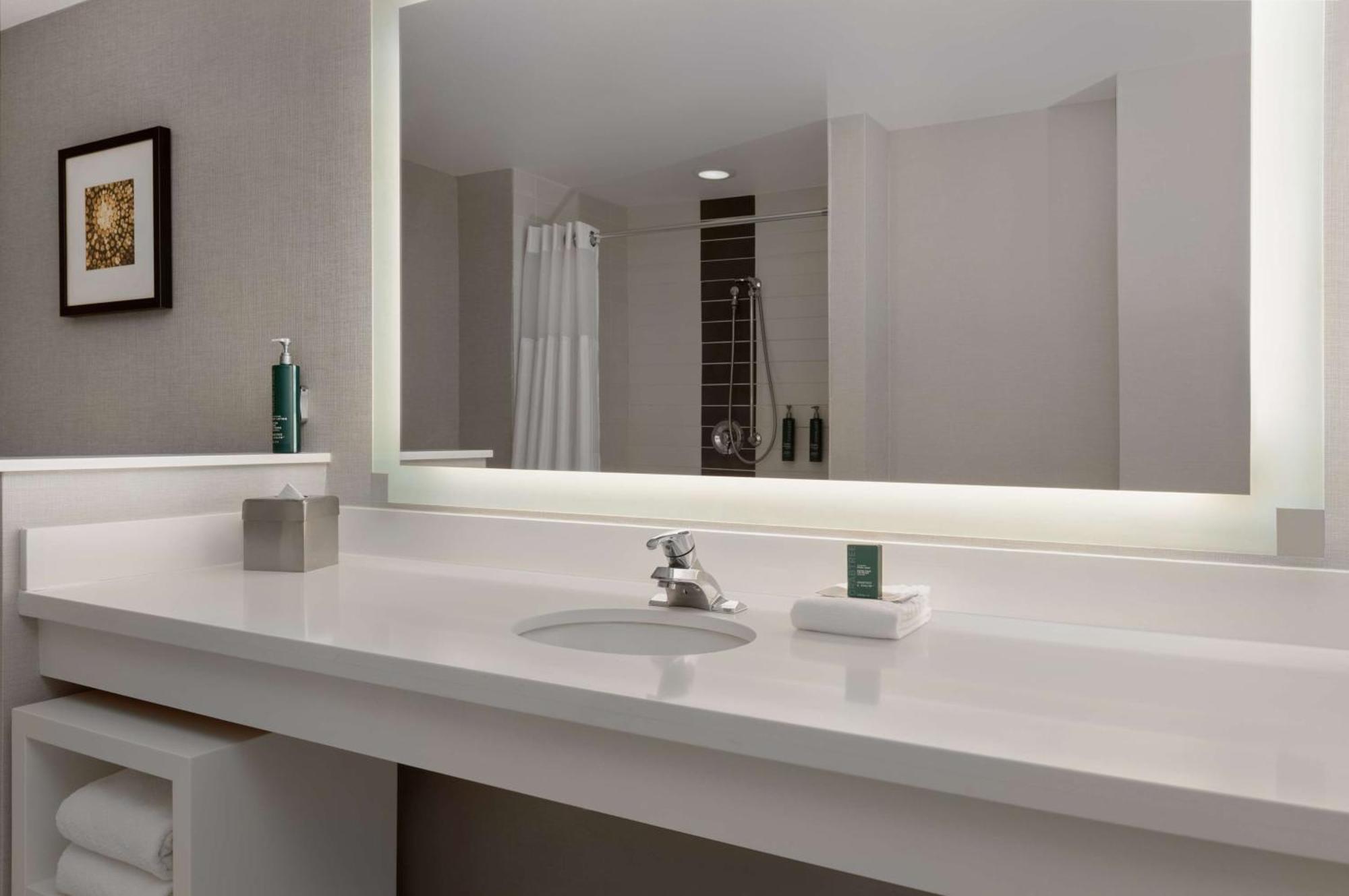 Doubletree By Hilton Las Vegas East Flamingo Экстерьер фото