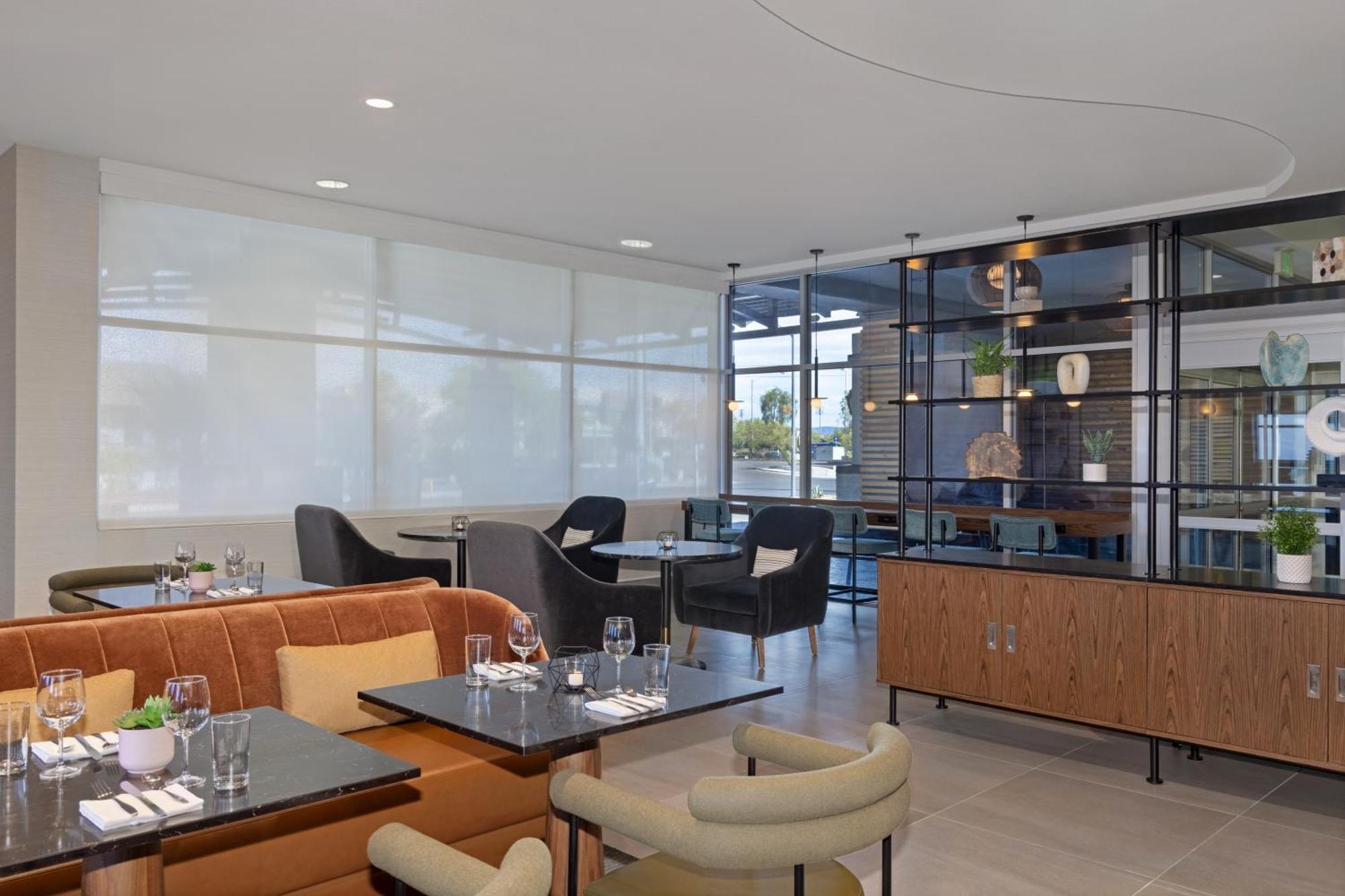 Doubletree By Hilton Las Vegas East Flamingo Экстерьер фото