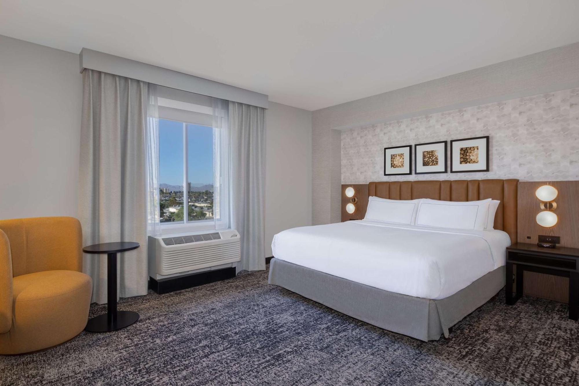 Doubletree By Hilton Las Vegas East Flamingo Экстерьер фото