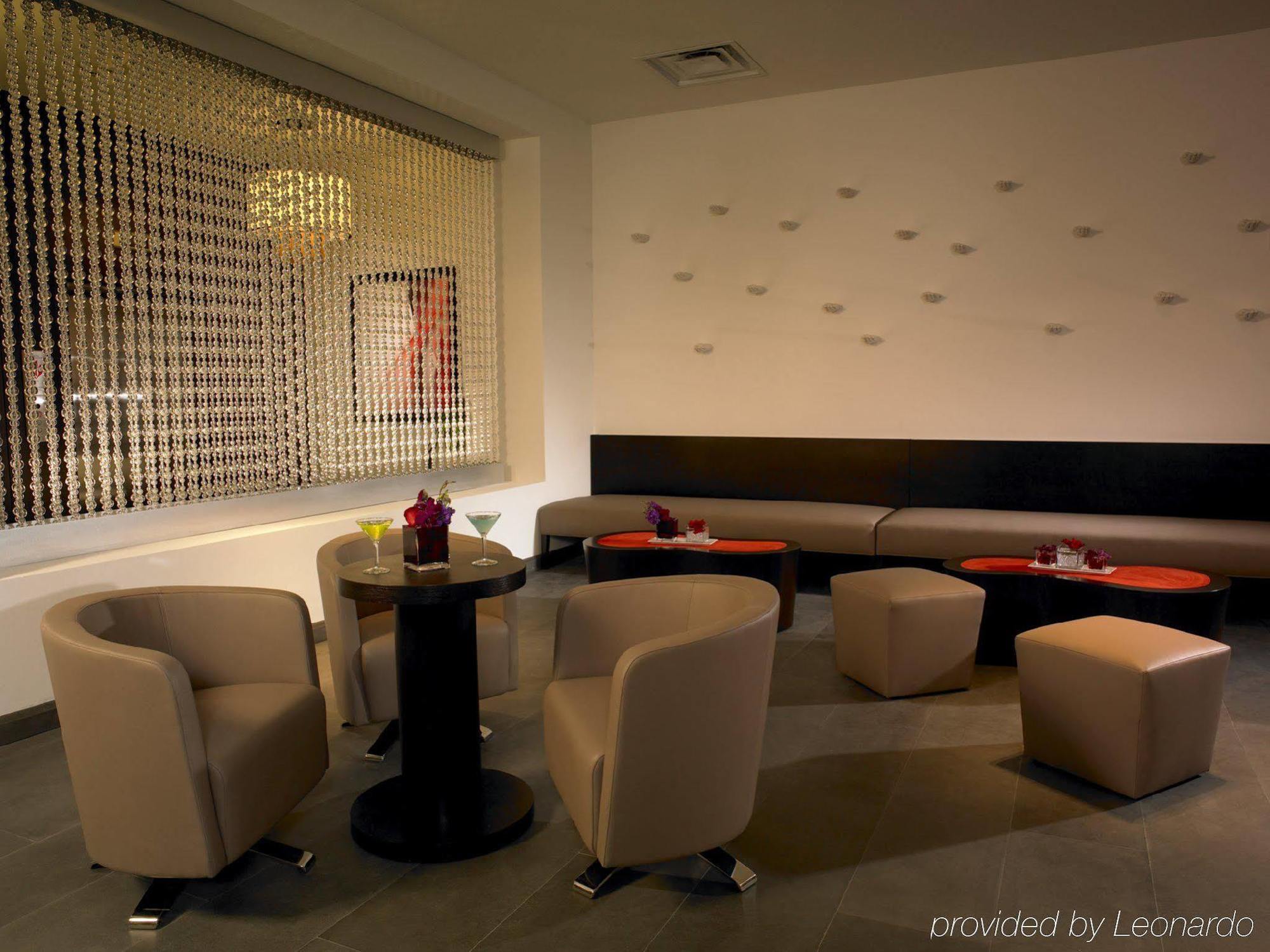 Doubletree By Hilton Las Vegas East Flamingo Ресторан фото