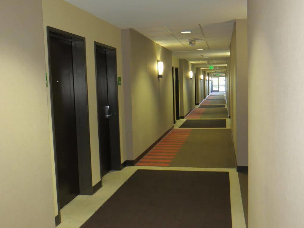 Doubletree By Hilton Las Vegas East Flamingo Экстерьер фото